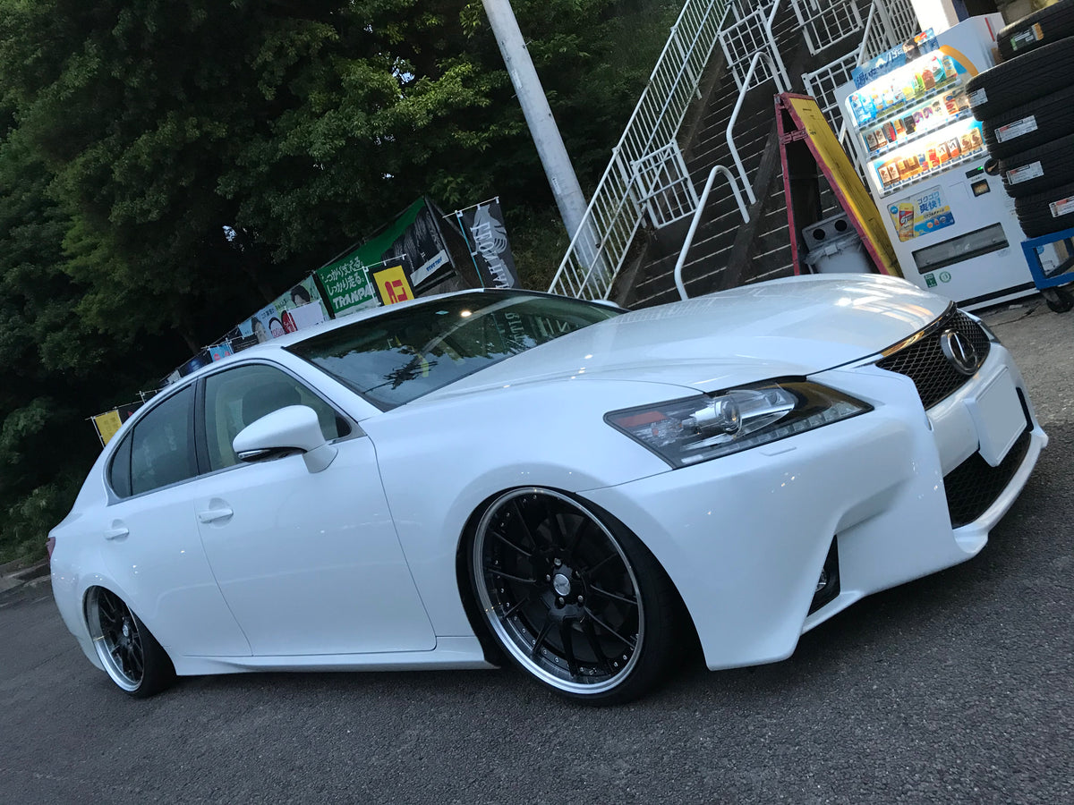 レクサス　２０インチ(車外ホイール)GWL10- GSのGWL10・GS・ホイール交換・オフセットに関するカスタム事例
